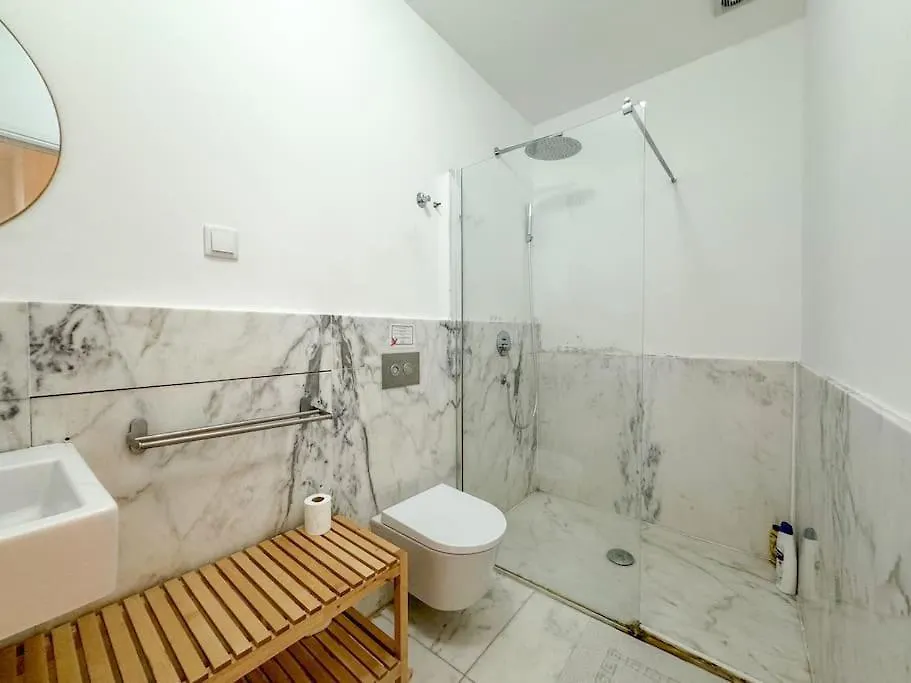 Home Mais Mouros Lisbon Apartment